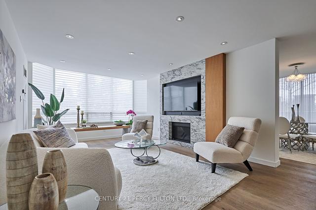 101 - 225 The Donway W, Condo with 3 bedrooms, 3 bathrooms and 2 parking in Toronto ON | Image 8