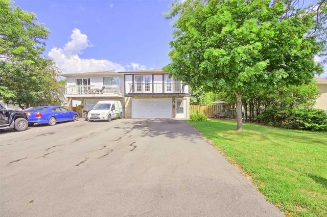 29 Gainsborough Rd, House semidetached with 3 bedrooms, 2 bathrooms and 8 parking in Brampton ON | Image 23