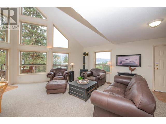 16490 Commonage Road, House detached with 4 bedrooms, 3 bathrooms and 1 parking in Lake Country BC | Image 9