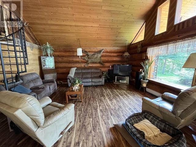 5470 Winkley Creek Road, House detached with 3 bedrooms, 1 bathrooms and null parking in Cariboo F BC | Image 37