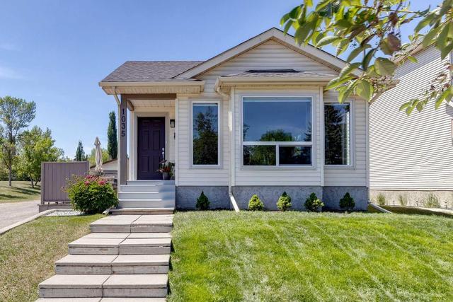 1035 Riverbend Drive Se, House detached with 4 bedrooms, 2 bathrooms and 2 parking in Calgary AB | Image 1