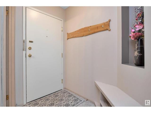402 - 11620 9a Av Nw, Condo with 2 bedrooms, 2 bathrooms and 1 parking in Edmonton AB | Image 8