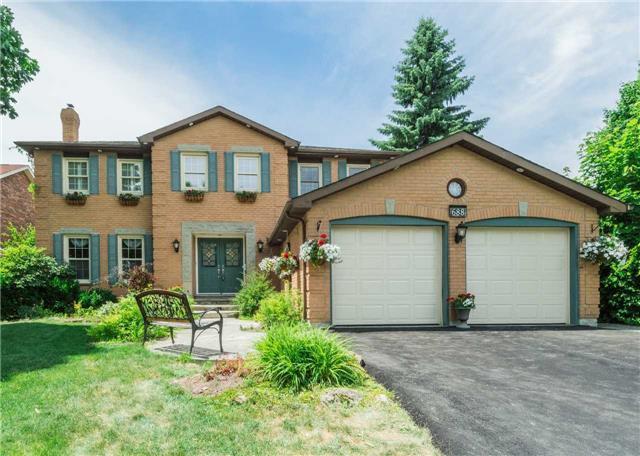 688 Village Pkwy, House detached with 4 bedrooms, 4 bathrooms and 4 parking in Markham ON | Image 1