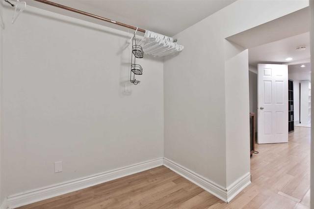 124 Hallam St, House detached with 4 bedrooms, 3 bathrooms and 1 parking in Toronto ON | Image 24