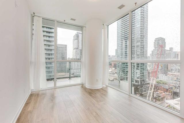 1910 - 87 Peter St, Condo with 1 bedrooms, 1 bathrooms and 1 parking in Toronto ON | Image 6