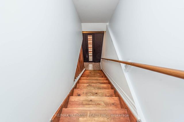 49 Millicent St, House detached with 6 bedrooms, 4 bathrooms and 2 parking in Toronto ON | Image 25