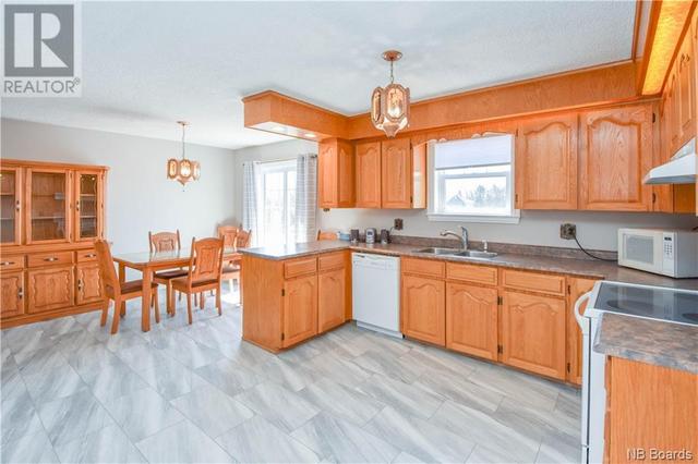 584 Saulnier Ouest Street, House detached with 4 bedrooms, 2 bathrooms and null parking in Tracadie NB | Image 12