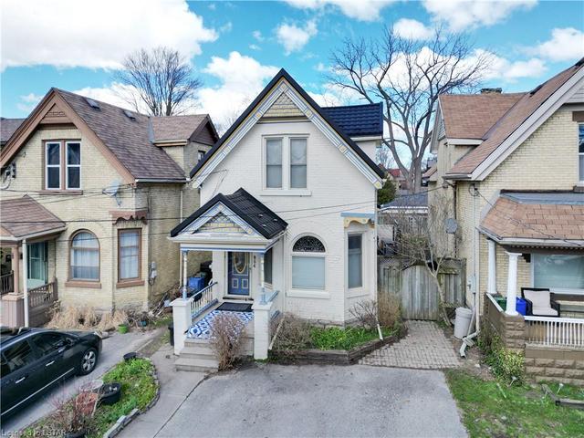 854 Lorne Avenue, House detached with 3 bedrooms, 1 bathrooms and 2 parking in London ON | Image 1