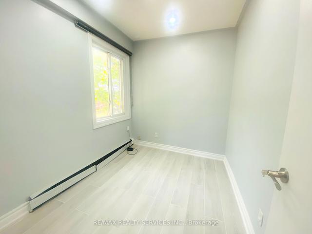101 - 2 Elm Grove Ave, House detached with 1 bedrooms, 1 bathrooms and 0 parking in Toronto ON | Image 7