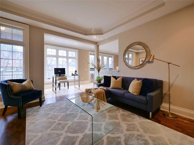 97 Roberta Dr, House detached with 4 bedrooms, 5 bathrooms and 4 parking in Toronto ON | Image 9