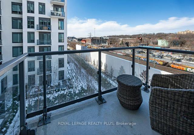 502 - 280 Howland Ave, Condo with 2 bedrooms, 2 bathrooms and 1 parking in Toronto ON | Image 21