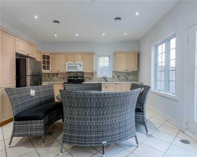 55 Ontoro Blvd, House detached with 4 bedrooms, 4 bathrooms and 6 parking in Ajax ON | Image 7