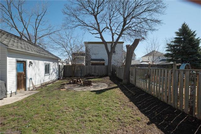 234 Brock Street S, House detached with 4 bedrooms, 2 bathrooms and null parking in Sarnia ON | Image 13