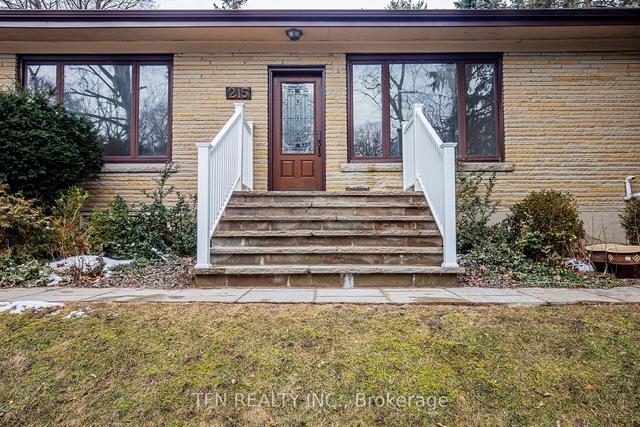 215 Briarhill Dr, House detached with 3 bedrooms, 3 bathrooms and 6 parking in Mississauga ON | Image 34