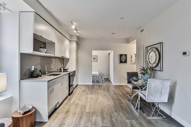 510 - 435 Richmond St W, Condo with 2 bedrooms, 2 bathrooms and 0 parking in Toronto ON | Image 7