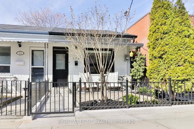 196 Manning Ave, House semidetached with 2 bedrooms, 2 bathrooms and 0 parking in Toronto ON | Image 1