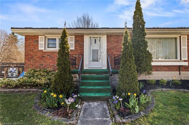 357 5th Avenue, House detached with 3 bedrooms, 1 bathrooms and 4 parking in Hanover ON | Image 23