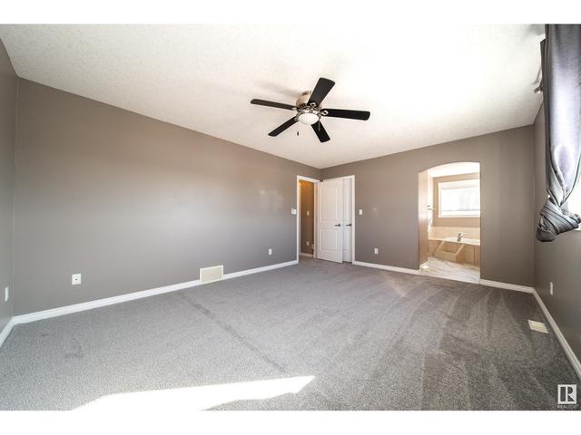 7915 3 Av Sw, House detached with 3 bedrooms, 3 bathrooms and null parking in Edmonton AB | Image 37