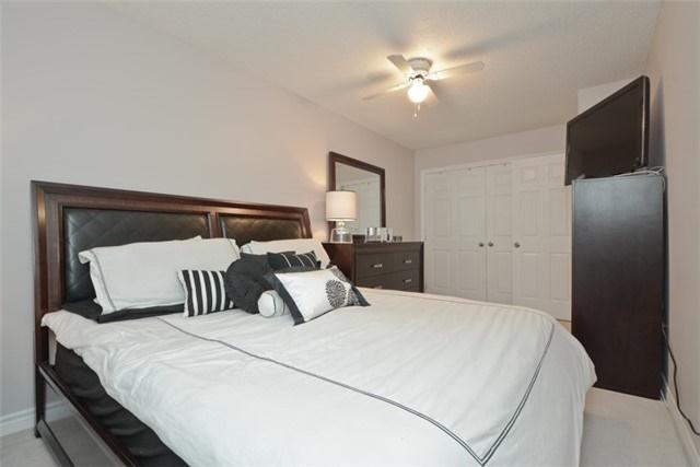unit#20 - 960 Glen St, Townhouse with 3 bedrooms, 1 bathrooms and 1 parking in Oshawa ON | Image 12