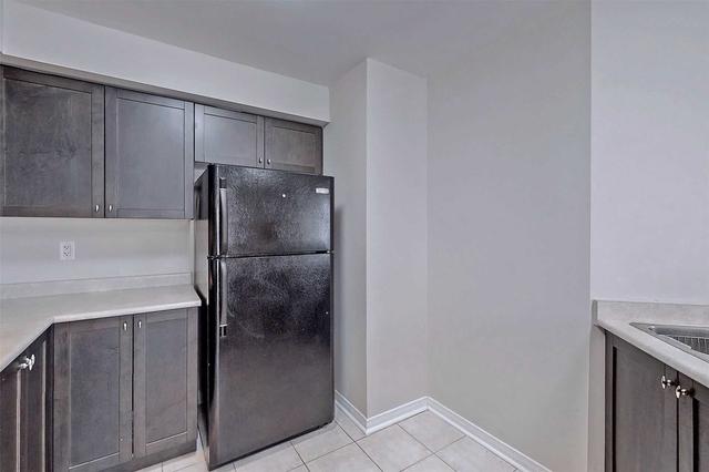 2177 Bur Oak Ave, Townhouse with 2 bedrooms, 3 bathrooms and 2 parking in Markham ON | Image 4