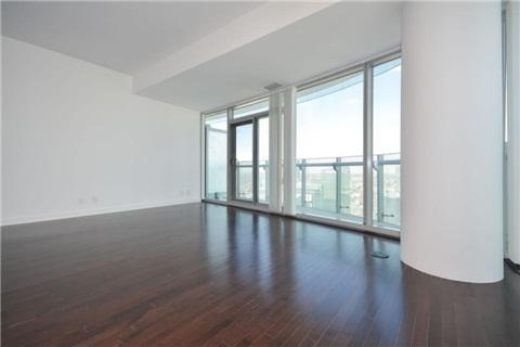 sph5609 - 12 York St, Condo with 3 bedrooms, 3 bathrooms and 1 parking in Toronto ON | Image 4