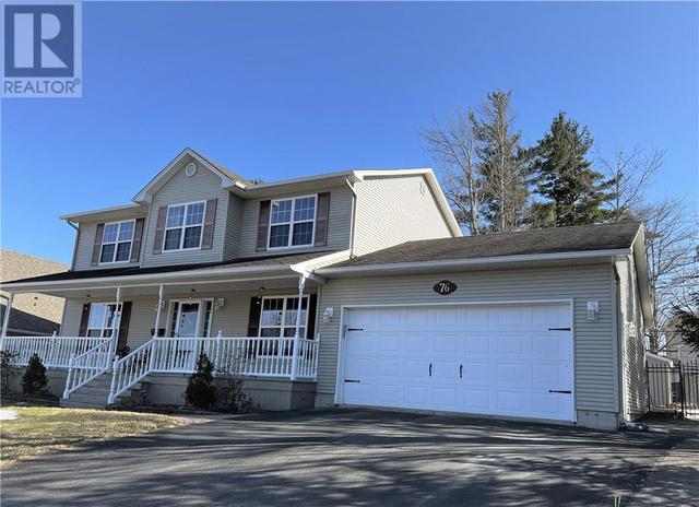 76 Mcandrew St, House detached with 3 bedrooms, 2 bathrooms and null parking in Moncton NB | Card Image