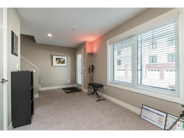 100 - 804 Welsh Dr Sw, House attached with 3 bedrooms, 2 bathrooms and 2 parking in Edmonton AB | Image 4