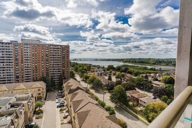 1106 - 1215 Bayly St, Condo with 1 bedrooms, 1 bathrooms and 1 parking in Pickering ON | Image 12