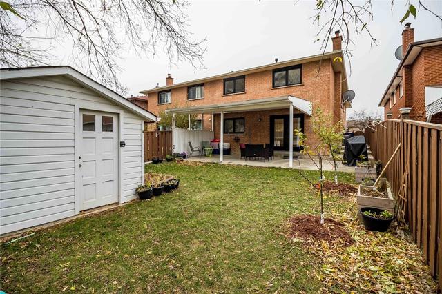 122 Antigua Rd, House semidetached with 3 bedrooms, 3 bathrooms and 6 parking in Mississauga ON | Image 25