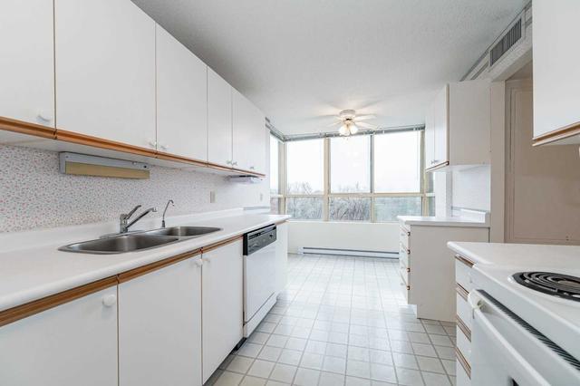 511 - 30 Blue Springs Dr, Condo with 2 bedrooms, 2 bathrooms and 1 parking in Waterloo ON | Image 4