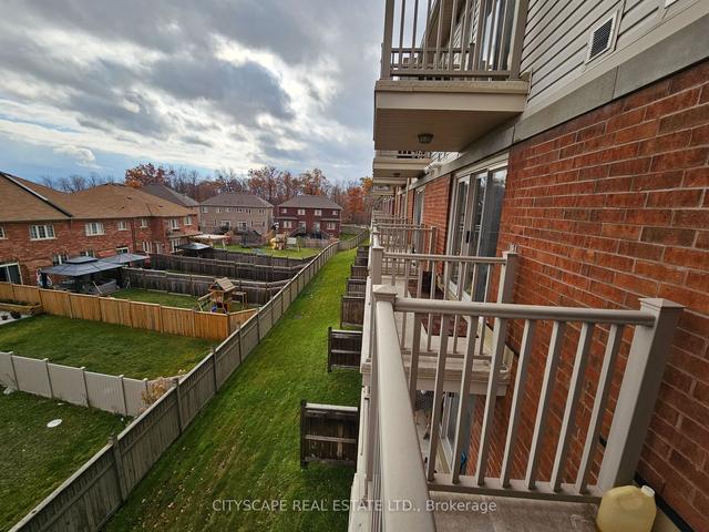 8 - 5605 Oscar Peterson Blvd, Townhouse with 2 bedrooms, 3 bathrooms and 1 parking in Mississauga ON | Image 2