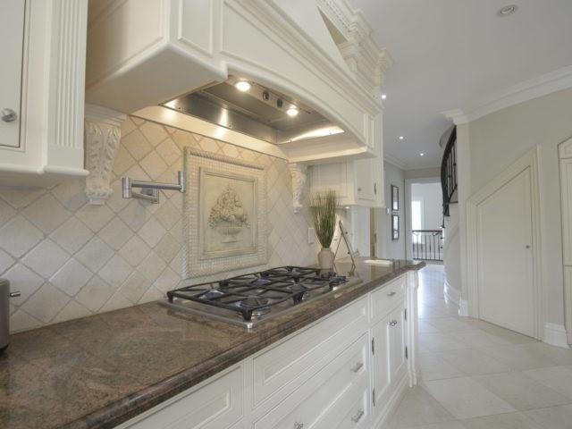 1525 Warren Dr, House detached with 4 bedrooms, 7 bathrooms and 6 parking in Oakville ON | Image 10