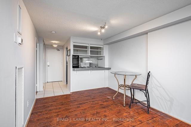 1114 - 80 St. Patrick St, Condo with 1 bedrooms, 1 bathrooms and 0 parking in Toronto ON | Image 11