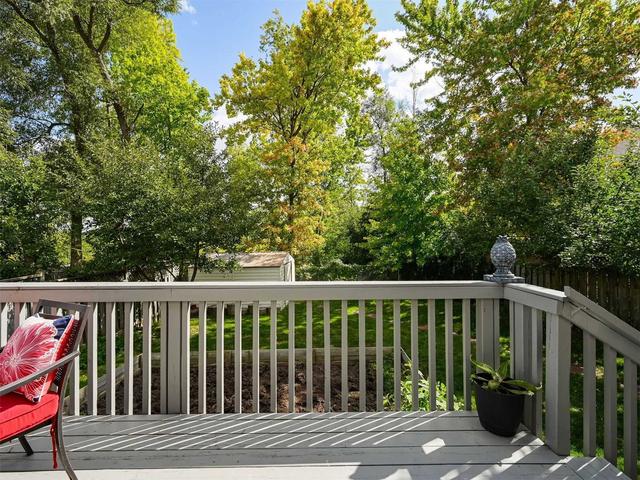 692 Willow Rd, House detached with 4 bedrooms, 4 bathrooms and 6 parking in Guelph ON | Image 10