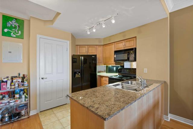 101 - 40 Old Mill Rd, Condo with 1 bedrooms, 1 bathrooms and 1 parking in Oakville ON | Image 5