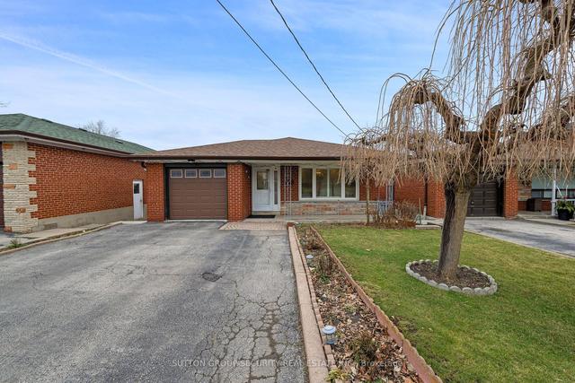 279 Maple Leaf Dr, House detached with 3 bedrooms, 3 bathrooms and 5 parking in Toronto ON | Image 12