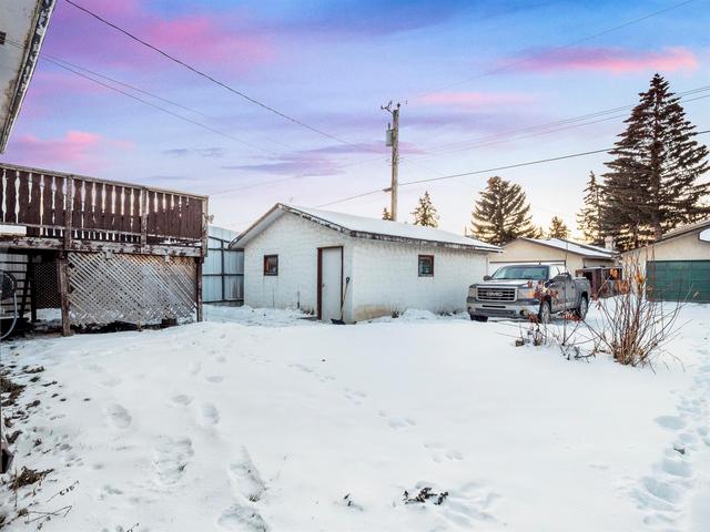 27 Pensville Road Se, House detached with 4 bedrooms, 2 bathrooms and 1 parking in Calgary AB | Image 34