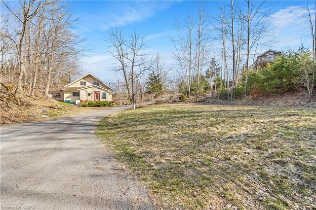 1037 Old Mine Lane, House detached with 3 bedrooms, 1 bathrooms and 15 parking in South Frontenac ON | Image 25