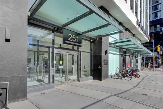 2609 - 251 Jarvis St, Condo with 2 bedrooms, 1 bathrooms and 0 parking in Toronto ON | Image 5