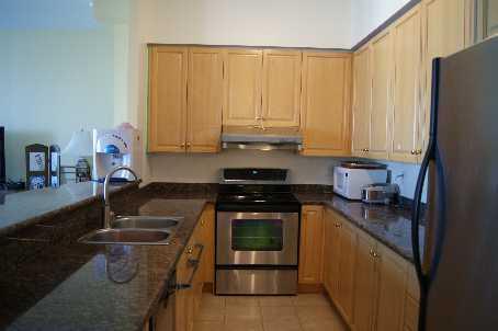uph15 - 23 Lorraine Dr, Condo with 3 bedrooms, 2 bathrooms and 1 parking in Toronto ON | Image 5