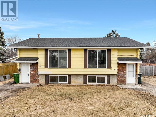 1435 - 1437 16th Street W, House detached with 6 bedrooms, 4 bathrooms and null parking in Prince Albert SK | Image 1