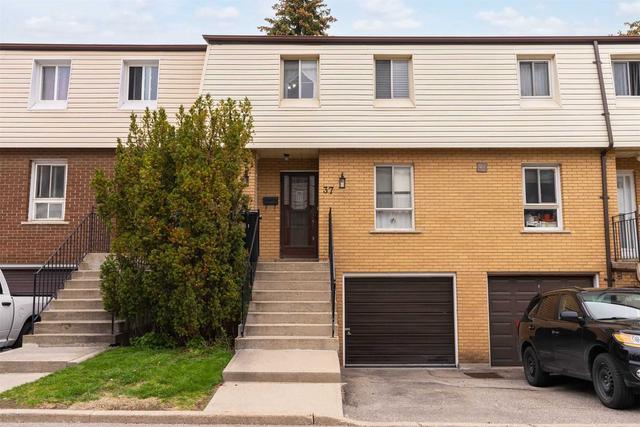 37 - 3175 Kirwin Ave, Townhouse with 3 bedrooms, 2 bathrooms and 2 parking in Mississauga ON | Card Image
