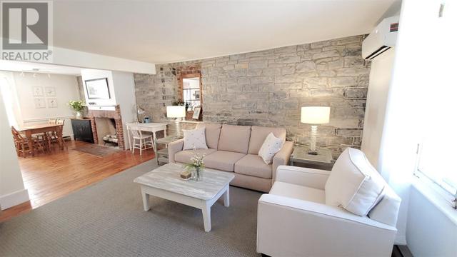 4 Rideau Terrace, Home with 2 bedrooms, 1 bathrooms and 1 parking in Kingston ON | Image 21