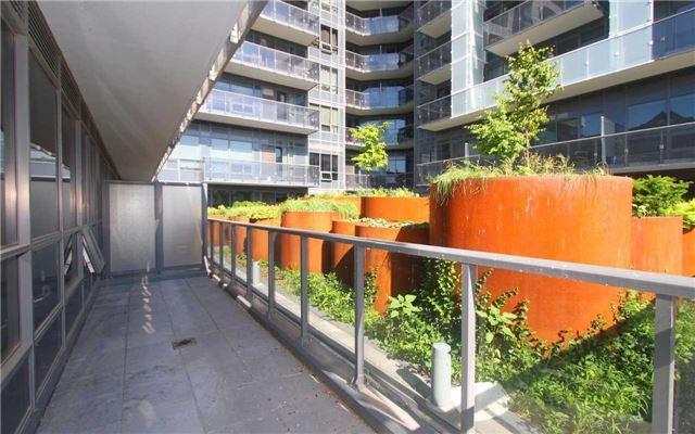 352 - 1030 King St W, Condo with 2 bedrooms, 2 bathrooms and 1 parking in Toronto ON | Image 13
