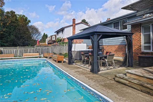 86 Rosslinn Road, House detached with 4 bedrooms, 2 bathrooms and 4 parking in Cambridge ON | Image 37