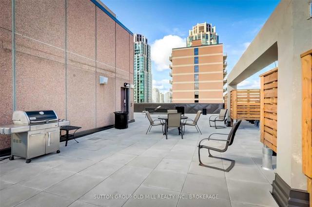 603 - 449 Walmer Rd, Condo with 2 bedrooms, 2 bathrooms and 1 parking in Toronto ON | Image 14