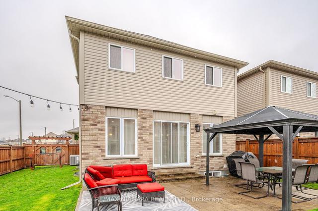 46 Dudley Dr, House detached with 4 bedrooms, 4 bathrooms and 5 parking in Guelph ON | Image 30