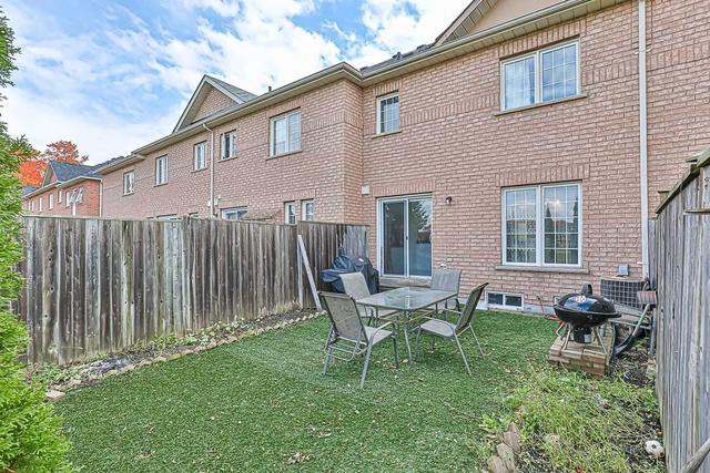 138 Maple Sugar Lane, House attached with 3 bedrooms, 4 bathrooms and 3 parking in Vaughan ON | Image 11