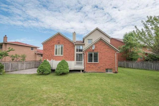 8 Canfield Crt, House detached with 3 bedrooms, 3 bathrooms and 4 parking in Hamilton ON | Image 19