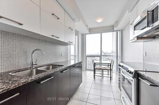 2303 - 5162 Yonge St, Condo with 2 bedrooms, 2 bathrooms and 1 parking in Toronto ON | Image 7